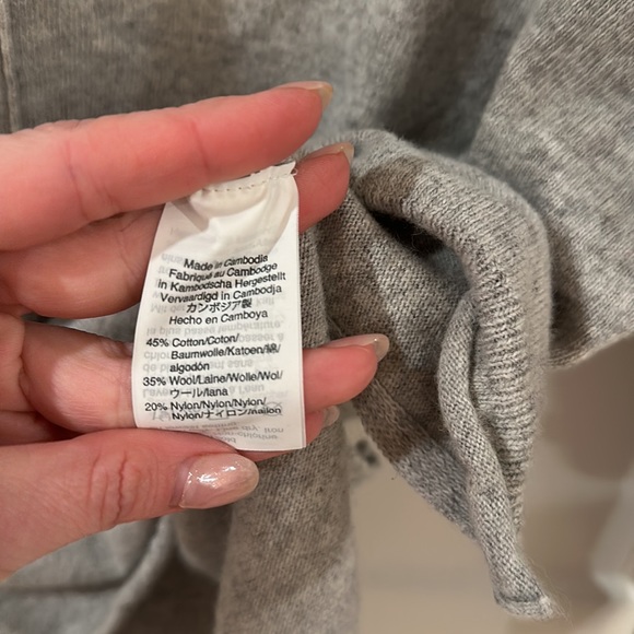 J.Crew Grey Sweater XS - Picture 4 of 4